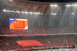 Ám chỉ không thuần túy? Phóng viên: Bóng đá Trung Quốc muốn nâng cao, phải liên hệ nhiều hơn với bóng đá